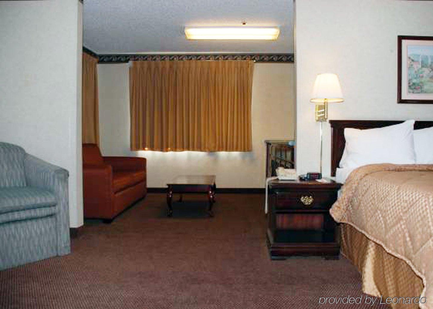 Econo Lodge Inn & Suites El Paso Room photo